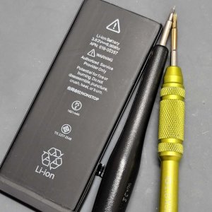 iPhone8　バッテリー交換