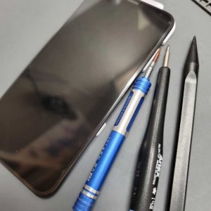 iPhoneXS 液晶交換 ブラックアウト