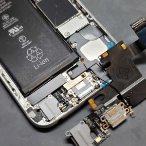 iPhone6　ライトニング交換　充電不良
