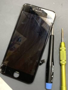 iPhoneSE2 ガラスパネル交換