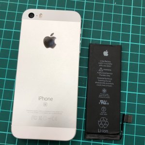 iPhoneSE バッテリー交換