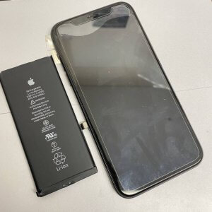 iPhone 11 バッテリー交換