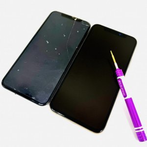 iPhoneXSフロントパネル交換修理