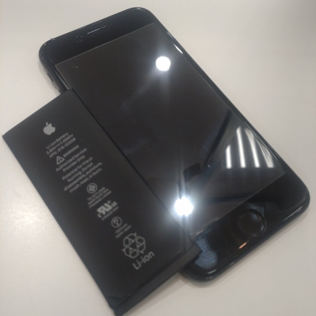iPhone8バッテリー交換修理
