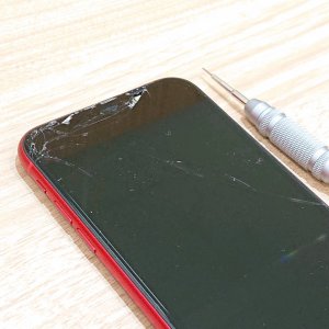 iPhone11 フロントパネル交換