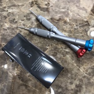 iPhone8 バッテリー交換