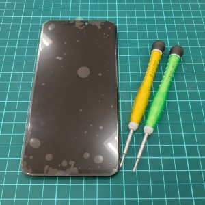 iPhone11 Pro Max ガラスパネル交換