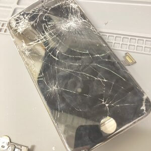 iPhone8 液晶画面 交換修理