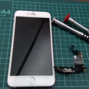 iPhone6Plus　ライトニング修理