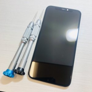 iPhone11Pro  画面が割れてタッチがきかない→修理はお任せください!!