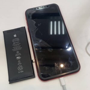 iPhoneXRバッテリー交換修理