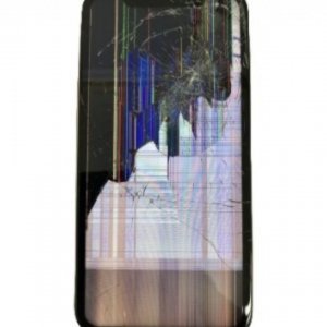 iPhone11 画面割れ…→お任せください！液晶交換で直ります！即日修理！