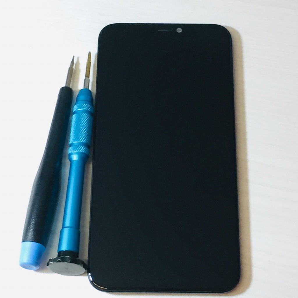 iPhone11Pro 画面が割れてタッチが効かなくなった→即日修理の液晶交換で直ります!!