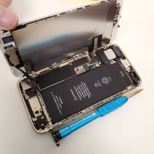 iPhone7バッテリー交換修理
