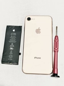 iPhone8バッテリー交換修理