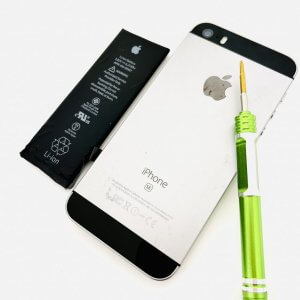 iPhoneSE バッテリー交換修理