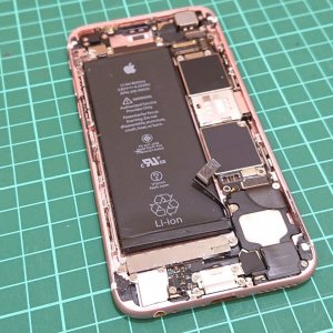 iPhone6S バッテリー交換