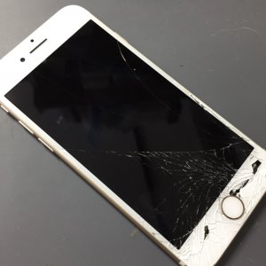 iPhone7 ガラスパネル交換