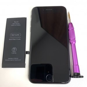 iPhone8バッテリー交換修理