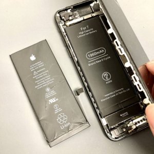 iPhone7 バッテリー交換