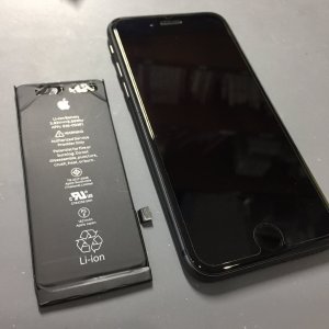 iPhone8 バッテリー交換