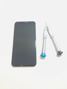 iPhone11ProMax落とした時に画面がバキバキに割れた…→電話予約頂き即日修理可能！！【iPhone修理満足度No.1】の当店にお任せください!!