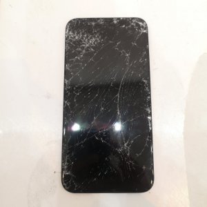 iPhone XR パネル修理