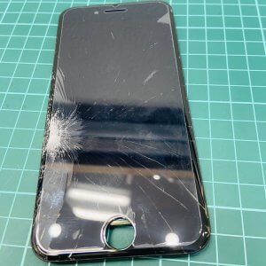 iPhone８　パネル交換