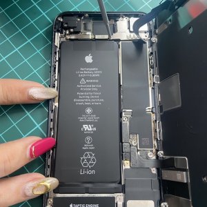 iPhone SE2バッテリー交換
