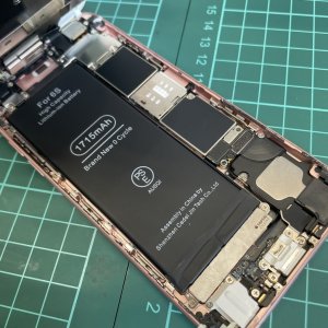 iPhone 6s バッテリー交換
