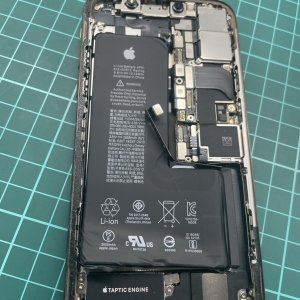 iPhoneXS バッテリー交換
