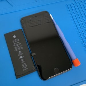 iPhone8 バッテリー交換修理