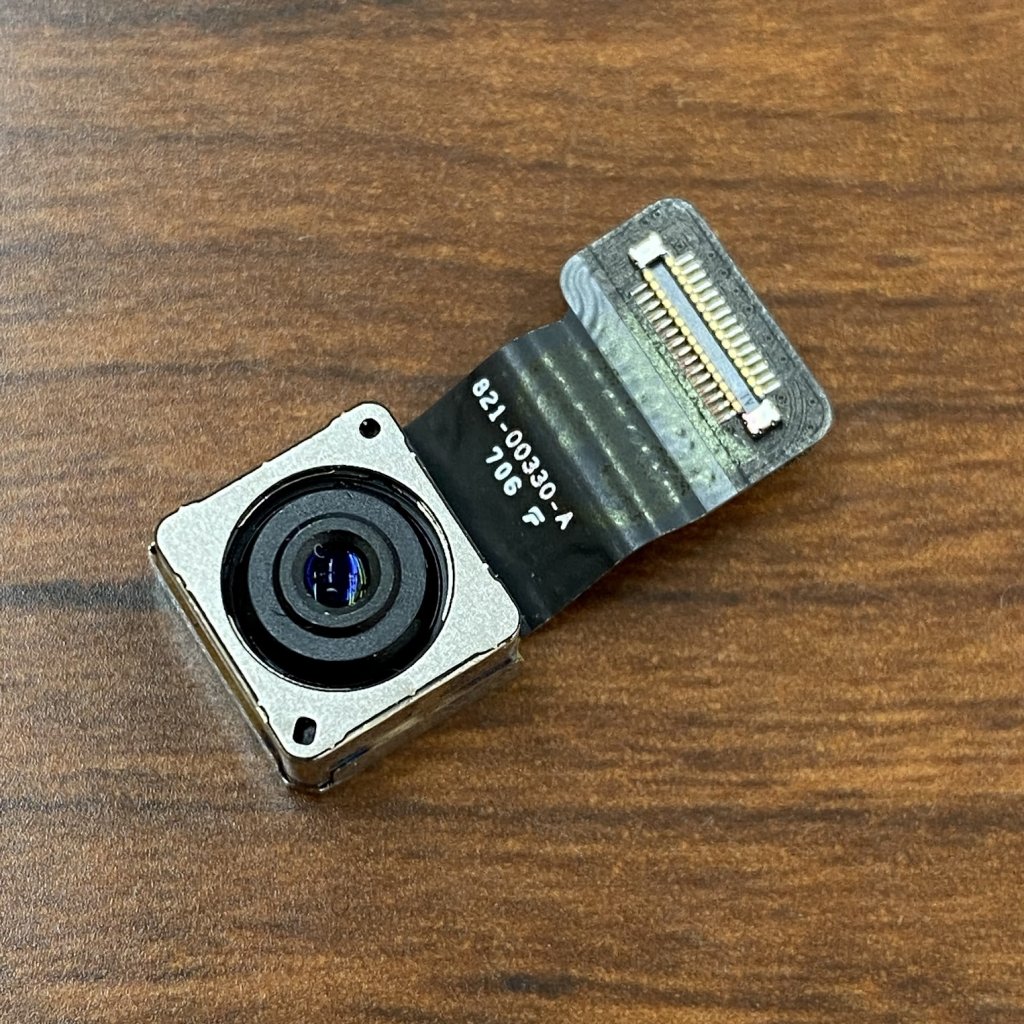 iPhoneSE アウトカメラ修理