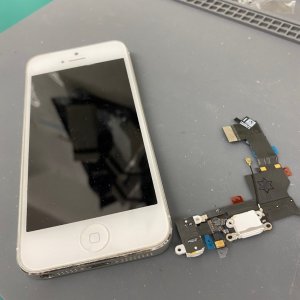 iPhone5 ライトニング交換