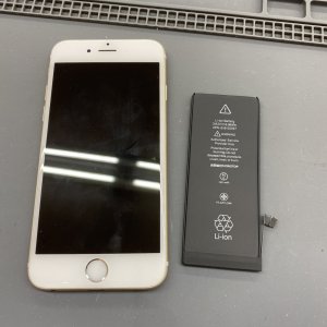 iPhone8 バッテリー交換