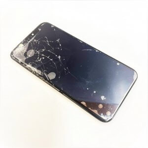 iPhone 11 フロントパネル交換