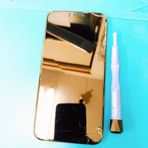 iPhone11 フロントパネル交換