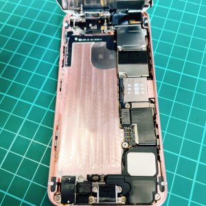 iPhone SE 第一世代 バッテリー交換