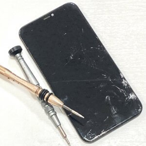 iPhone11 パネル交換