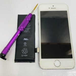 iPhone5s バッテリー交換修理