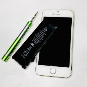 iPhone5s バッテリー交換修理