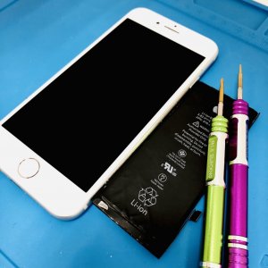 iPhone8 バッテリー交換修理