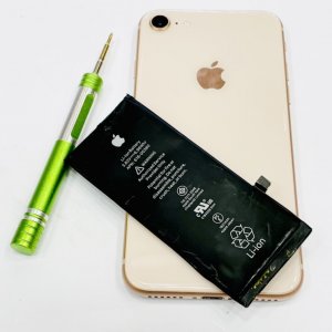 iPhone8 バッテリー交換修理