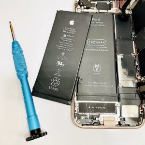 iPhone8バッテリー交換修理