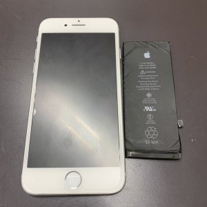 iPhone8 バッテリー交換修理