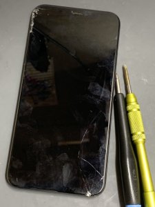 iPhoneXR ガラスパネル交換