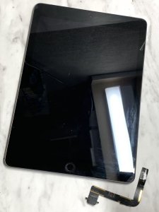 iPad第6世代 ライトニング交換 充電不可