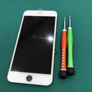 iPhone8Plus フロントパネル交換