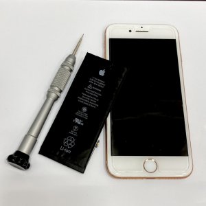 iPhone8　バッテリー交換修理