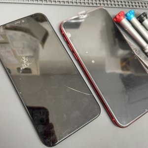 iPhone11 液晶パネル交換